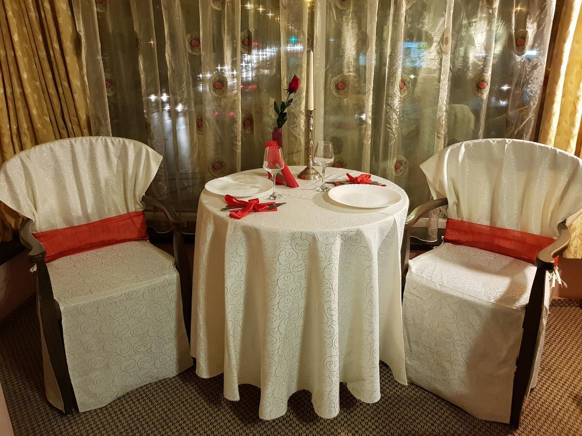 Indiana Hotel ياش المظهر الخارجي الصورة